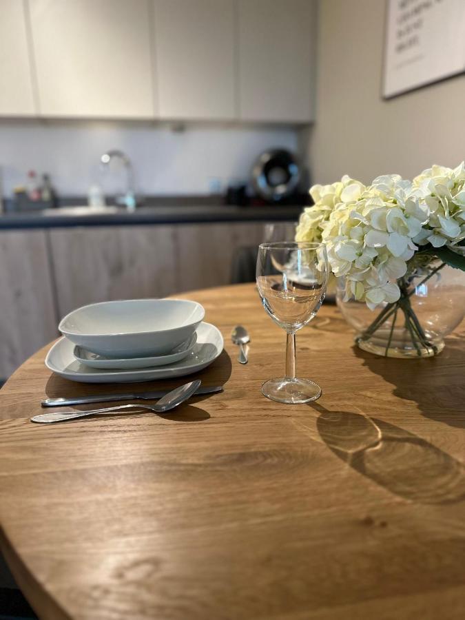 Koala & Tree - Modern 1 Bed Apartment For 4 Guests In The Heart Of Cambridge - Short Lets & Serviced Accommodation CBG Exterior foto